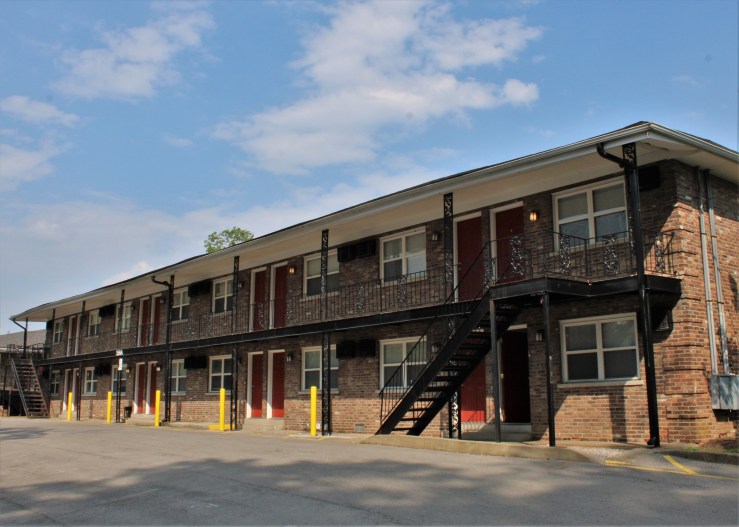 Review of Jey Marks (Urban Vigor) by&nbsp;disgustedrenter